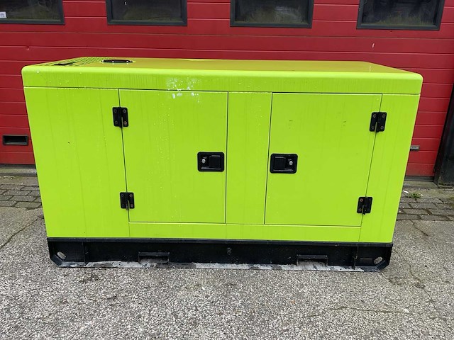 Compal power vg-r30 stroomgenerator - afbeelding 2 van  2