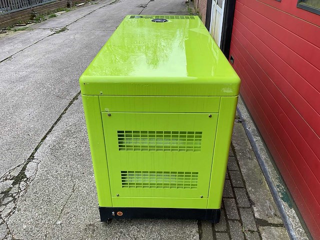 Compal power vg-r30 stroomgenerator - afbeelding 12 van  13