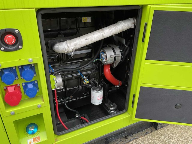 Compal power vg-r30 stroomgenerator - afbeelding 7 van  18