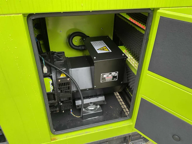 Compal power vg-r30 stroomgenerator - afbeelding 16 van  18