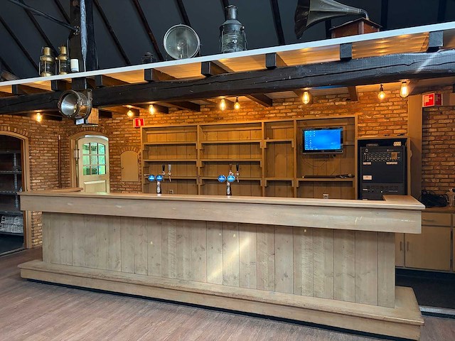 Compleet barmeubel met 2 dubbele tapkranen, achterwand, lekblad, spoelbak, etc. - afbeelding 9 van  19