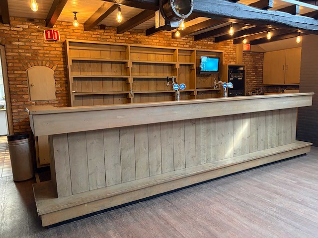 Compleet barmeubel met 2 dubbele tapkranen, achterwand, lekblad, spoelbak, etc. - afbeelding 13 van  19