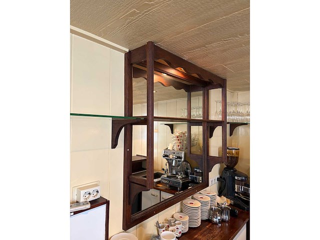 Compleet barmeubel met messing dubbele tapkraan, lekblad. etc. - afbeelding 10 van  10