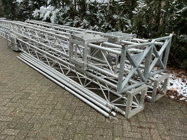 Compleet festival/evenementen podium 11x7x5,5 meter (bxdxh) - afbeelding 6 van  51