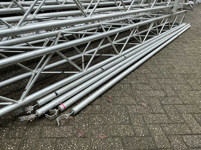 Compleet festival/evenementen podium 11x7x5,5 meter (bxdxh) - afbeelding 17 van  51