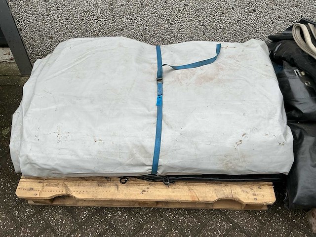 Compleet festival/evenementen podium 11x7x5,5 meter (bxdxh) - afbeelding 33 van  51