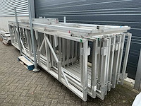 Compleet festival/evenementen podium 11x7x5,5 meter (bxdxh) - afbeelding 35 van  51