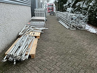 Compleet festival/evenementen podium 11x7x5,5 meter (bxdxh) - afbeelding 48 van  51