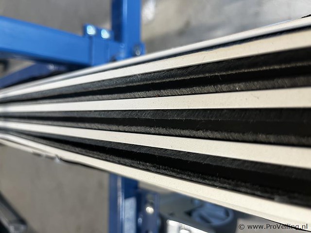 Compleet glazen schuifdeursysteem 3 deurs, veiligheidsglas 10 mm, 2820 mm breed, 3 stuks deuren 960 mm 2450 mm hoog, mat zwart ral 9005 - afbeelding 13 van  13