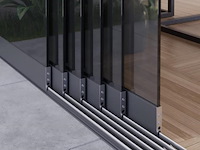 Compleet glazen schuifdeursysteem 5 deurs, veiligheidsglas 10 mm, 3980 mm breed, 5 stuks deuren 820 mm 2150 mm hoog, mat zwart ral 9005 - afbeelding 5 van  14