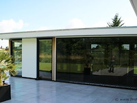 Compleet glazen schuifdeursysteem 7 deurs, veiligheidsglas 10 mm, 6120 mm breed, 7 stuks deuren 900 mm 2000 mm hoog, mat zwart ral 9005 - afbeelding 6 van  14