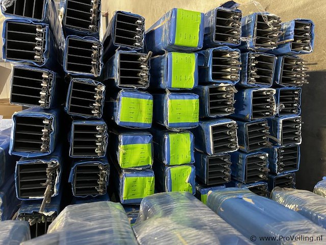 Compleet glazen schuifdeursysteem 7 deurs, veiligheidsglas 10 mm, 7030 mm breed, 7 stuks deuren 1030 mm 2650 mm hoog, mat zwart ral 9005 - afbeelding 5 van  13
