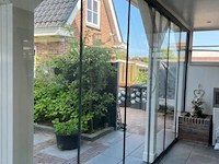 Compleet glazen schuifdeursysteem 7 deurs, veiligheidsglas 10 mm, 9540 mm breed, 7 stuks deuren 960 mm 2500 mm hoog, mat zwart ral 9005 - afbeelding 7 van  13