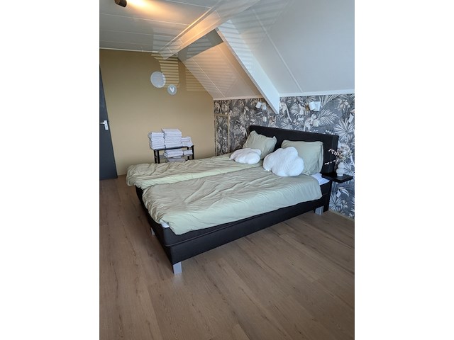 Compleet interieur b&b-kamer "aarde" - afbeelding 2 van  13