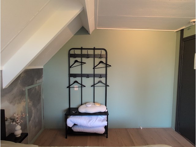 Compleet interieur b&b-kamer "lucht" - afbeelding 6 van  10