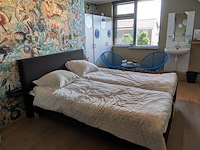Compleet interieur b&b-kamer "water" - afbeelding 3 van  11