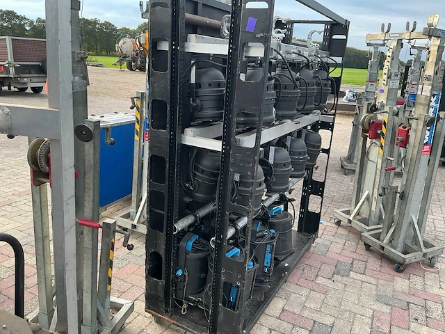 Compleet meatrack met inhoud - afbeelding 5 van  5