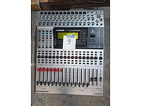 Compleet uitgebreide audio installatie met toebehoren - afbeelding 4 van  64