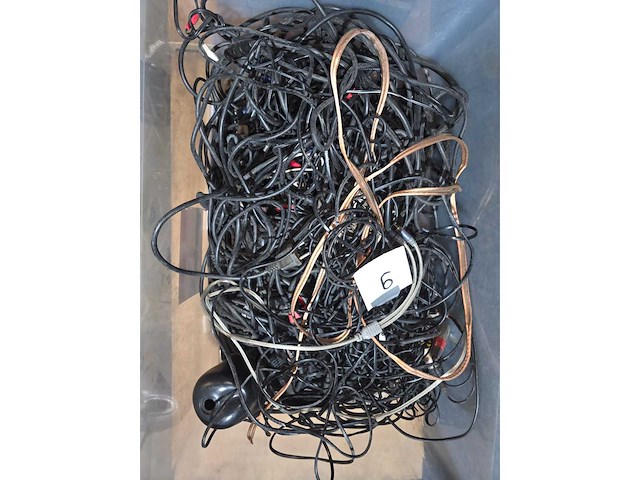 Compleet uitgebreide audio installatie met toebehoren - afbeelding 20 van  64