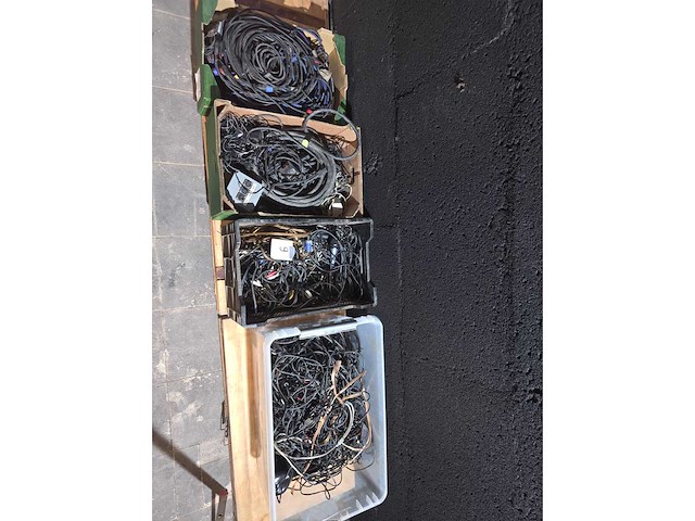 Compleet uitgebreide audio installatie met toebehoren - afbeelding 24 van  64