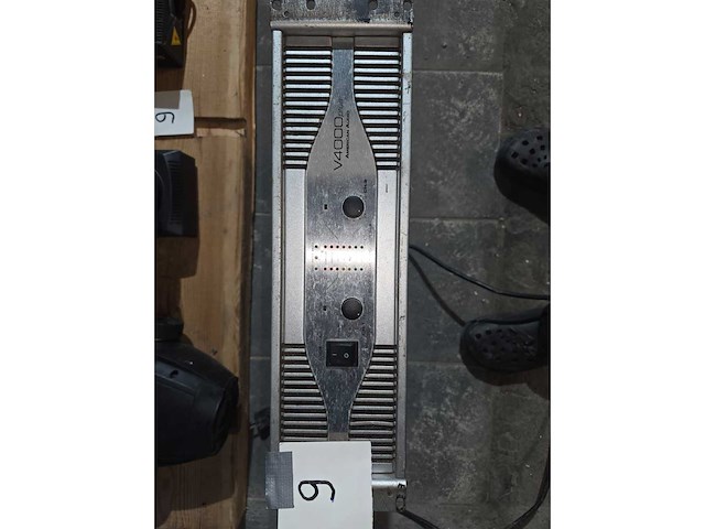 Compleet uitgebreide audio installatie met toebehoren - afbeelding 31 van  64