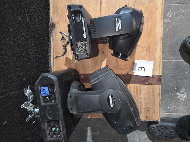 Compleet uitgebreide audio installatie met toebehoren - afbeelding 33 van  64