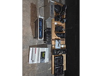 Compleet uitgebreide audio installatie met toebehoren - afbeelding 38 van  64