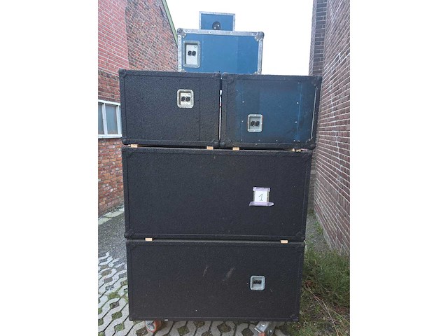 Compleet uitgebreide audio installatie met toebehoren - afbeelding 40 van  64