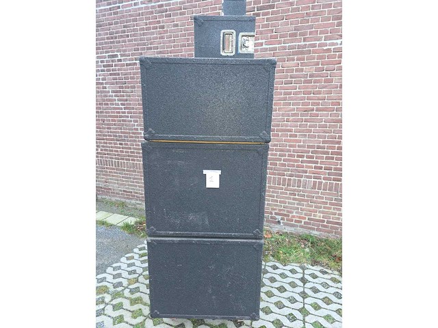 Compleet uitgebreide audio installatie met toebehoren - afbeelding 43 van  64