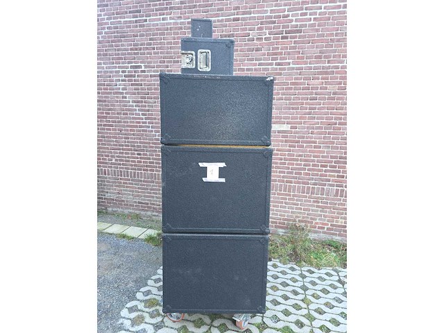 Compleet uitgebreide audio installatie met toebehoren - afbeelding 46 van  64