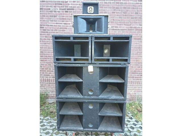 Compleet uitgebreide audio installatie met toebehoren - afbeelding 48 van  64