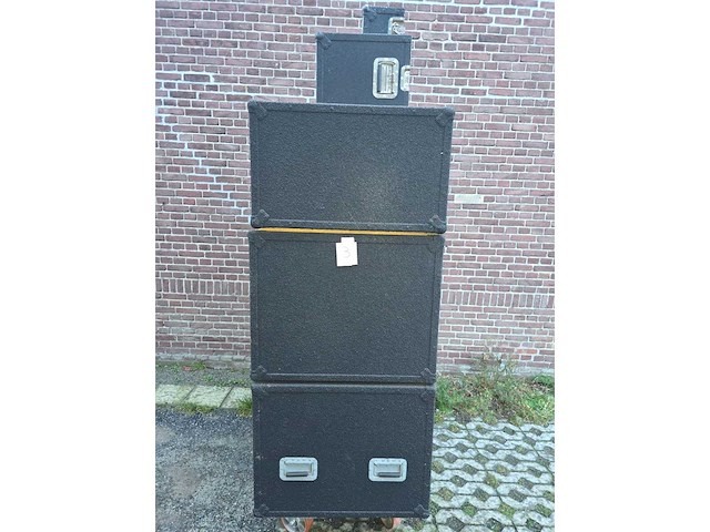 Compleet uitgebreide audio installatie met toebehoren - afbeelding 55 van  64