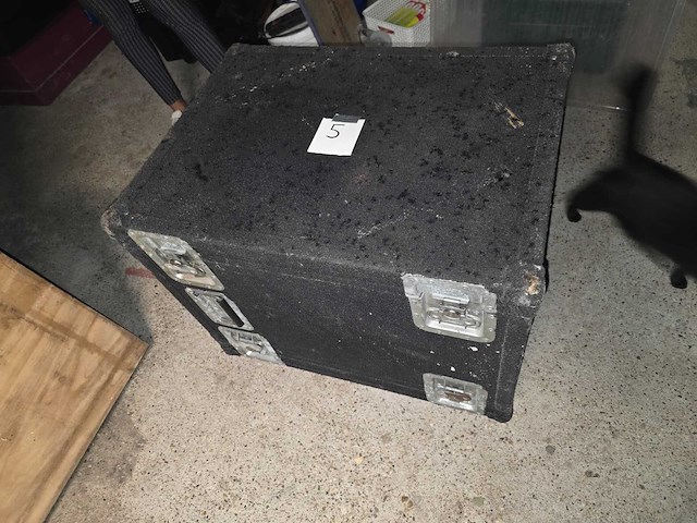 Compleet uitgebreide audio installatie met toebehoren - afbeelding 57 van  64