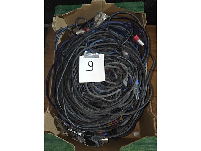 Compleet uitgebreide audio installatie met toebehoren - afbeelding 63 van  64