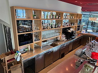 Complete bar achterwand met rvs spoel- en werktafel