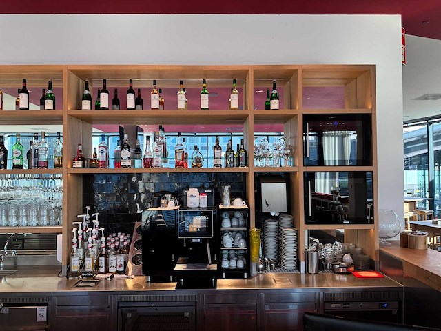 Complete bar achterwand met rvs spoel- en werktafel - afbeelding 12 van  17