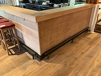 Complete bar met achterwand (combinatie kavel 15 en 16) - afbeelding 2 van  8