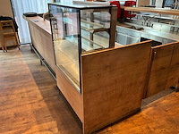 Complete bar met achterwand (combinatie kavel 2 en 3) - afbeelding 5 van  8