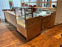 Complete bar met achterwand (combinatie kavel 2 en 3)