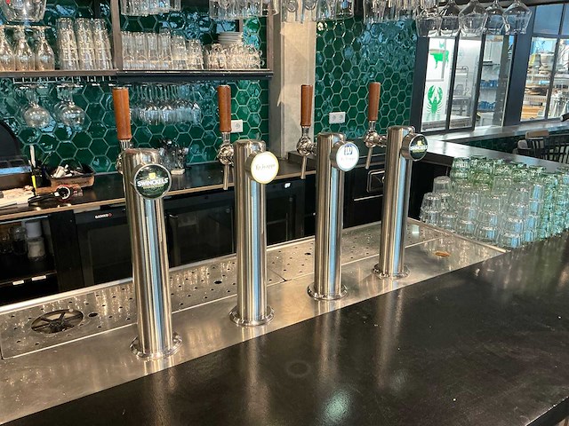 Complete bar - afbeelding 3 van  5