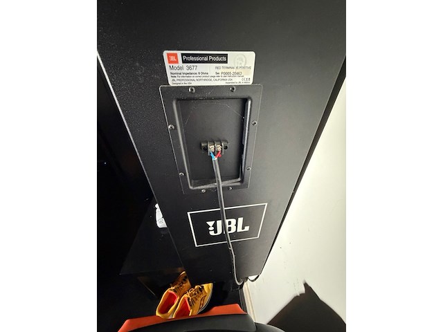 Complete bioscoopset, met dolby 7.1 en professioneel jbl surroundspeakers. - afbeelding 6 van  8