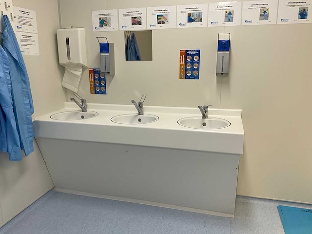 Complete cleanroom - afbeelding 11 van  13