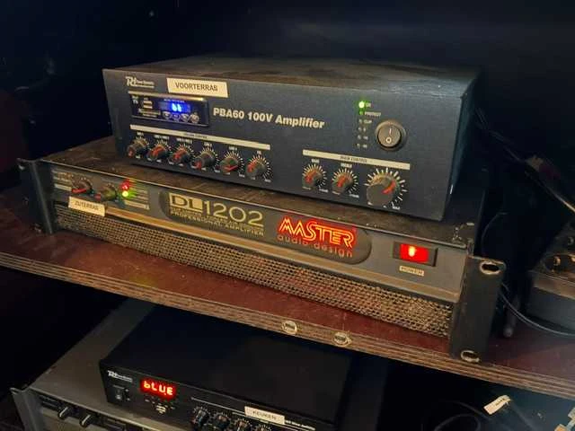 Complete disco-/pa geluidsinstallatie - afbeelding 21 van  23
