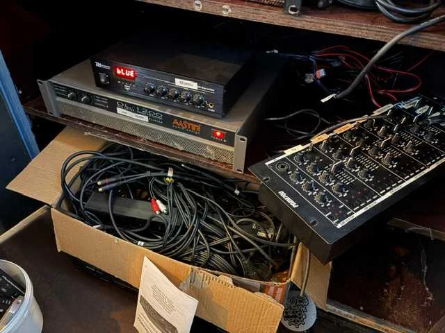 Complete disco-/pa geluidsinstallatie - afbeelding 22 van  23