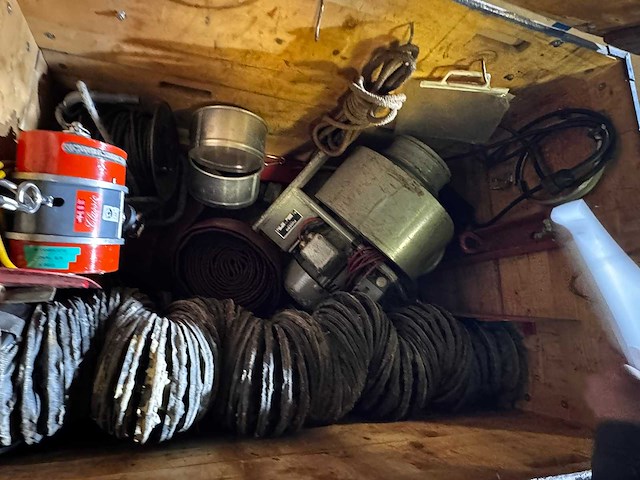 Complete equipment for entering reactors - afbeelding 1 van  7