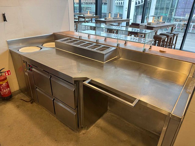 Complete frontcooking counter met apparatuur (combinatiekavel 10 t/m 33) - afbeelding 16 van  20