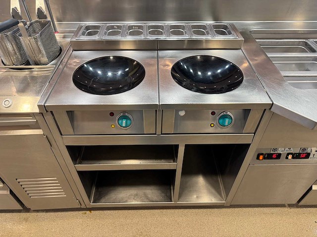 Complete frontcooking counter met apparatuur (combinatiekavel 10 t/m 33) - afbeelding 4 van  20