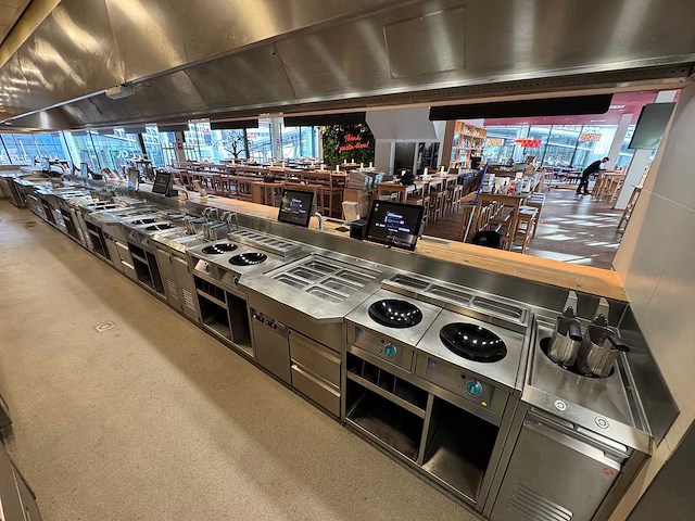 Complete frontcooking counter met apparatuur (combinatiekavel 10 t/m 33) - afbeelding 1 van  20
