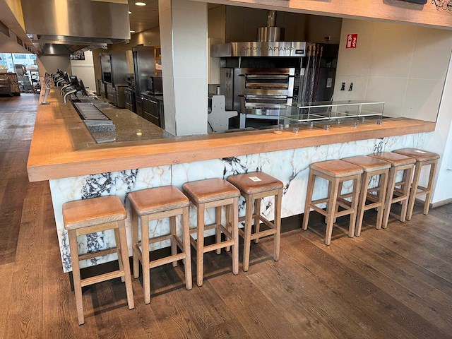 Complete frontcooking counter met apparatuur (combinatiekavel 10 t/m 33) - afbeelding 18 van  20