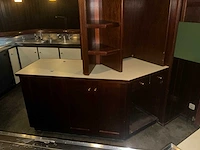 Complete hardhouten horecabar met tapinstallatie, koeling, 1.000 liter tank en lambrisering - afbeelding 72 van  73